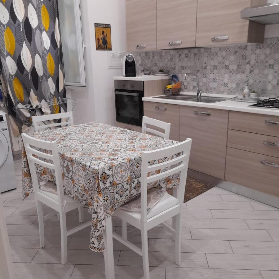 Il Filo Di Jordi Appartement Savona Buitenkant foto